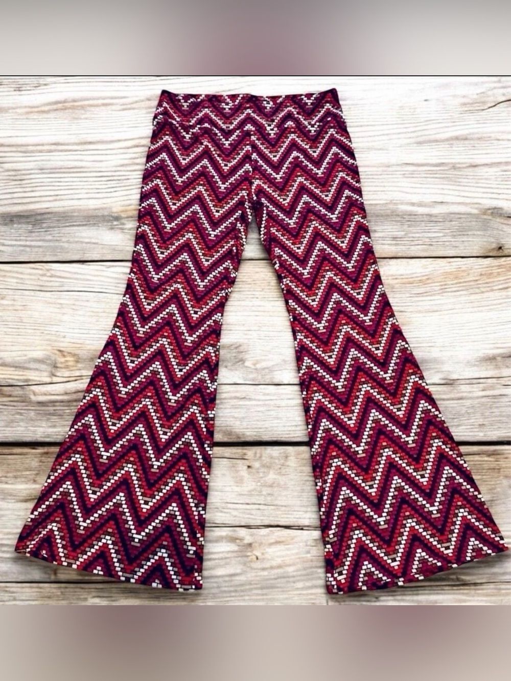 NWT No Boundaries XXXL Red Black Chevron High Rise Pull On Stretch Flare Pants